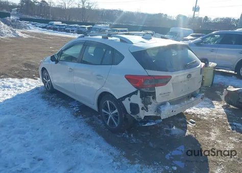2021 Subaru Impreza Premium 5-Door z USA, uszkodzony, nr VIN 4S3GTAD62M3704635